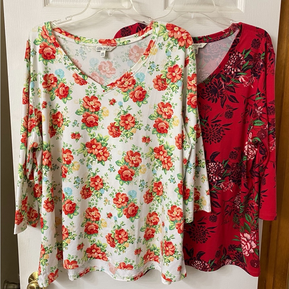 2 new Pioneer woman V-neck shirt xxxl bust 51” red / pink white floral